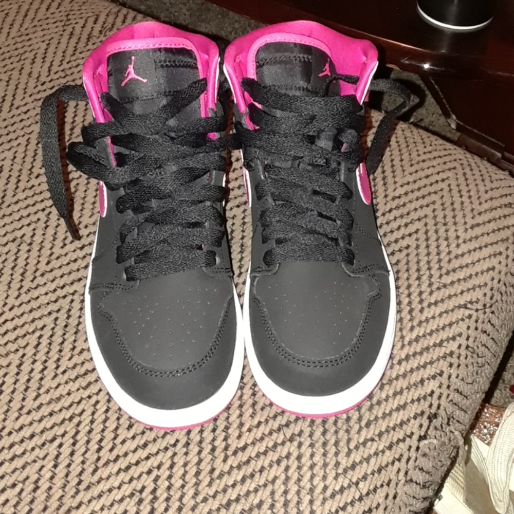 Jordan - Picture 3 of 3